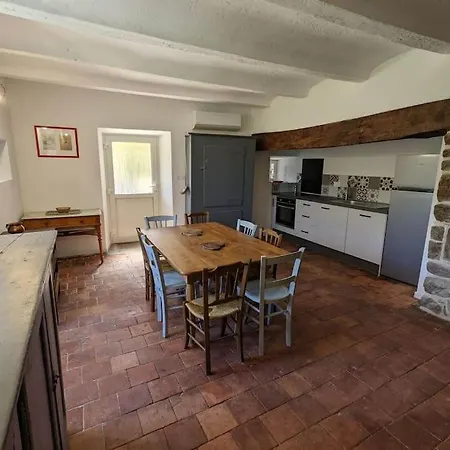 بيت للعطل Maison Ardechoise *